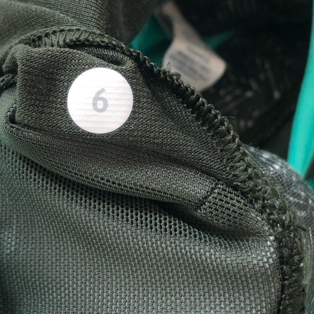 Lululemon Roll Out Tank Top Bali Breeze tu… - Picture 9 of 12